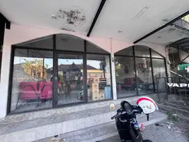 Dijual Cepat tanah plus bangunan toko posisi Hook