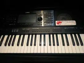 Jual cepat seperangkat alat musik.