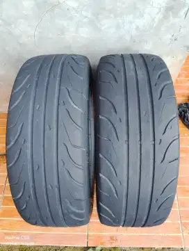 Ban bekas Accelera 651