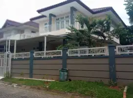 Rumah Danau Bogor Raya Lakeside hook