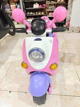 Motor aki anak mainan ada remot nya / motor listrik anak