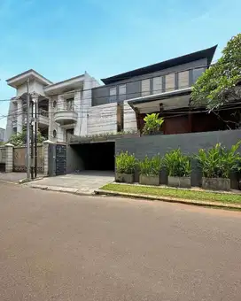 Rumah Dijual Kebayoran Baru, Kramat Pela. Terawat & Strategis. NEGO