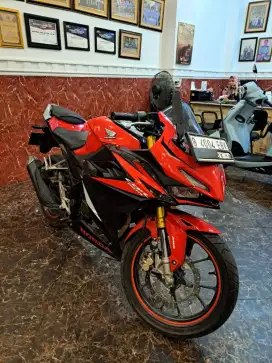 DP 500 Rb Honda CBR 150 2023 ABS ~ Syarat & Ketentuan Berlaku