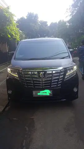 Dijual Toyota Alphard 2015 Low KM