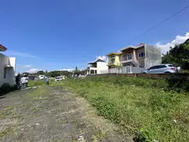 Hunian Villa Modern di Tengah Wisata Kota Batu