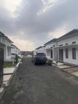 Di jual rumah minimalis siap huni di Depok dekat Tol Cisalak