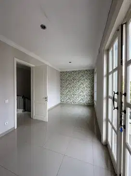 DIJUAL VILLA RUMAH KOMPLEKS CITRALAND GAMA CITY MEDAN SIAP HUNI