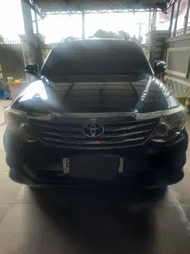 Fortuner Diesel G AT 2012