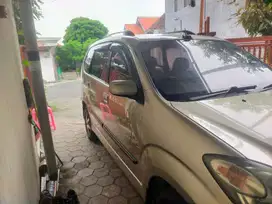 Daihatsu Xenia 2004 Bensin