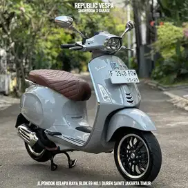 GRESS CONDITION VESPA SPRINT 150 IGET ABS LED 2019 WARNA ABU GLOSSY