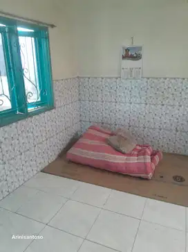 Kamar kos kamar mandi dalam