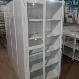 Lemari instrument 2 pintu besi