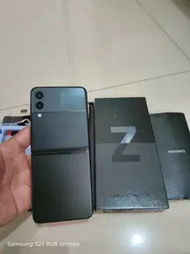 Samsung Z flip 3 8/256 black edition fullset
