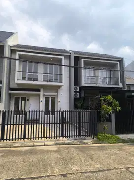 Rumah Asri Murah 2 Lantai di Bukit Golf Cibubur Riverside siap huni
