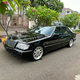 Mercedes Benz 300 sel ex ktt limited