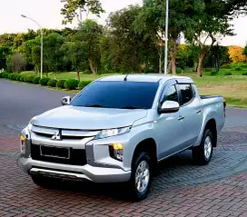 Triton GLS DC 4WD MT 2019