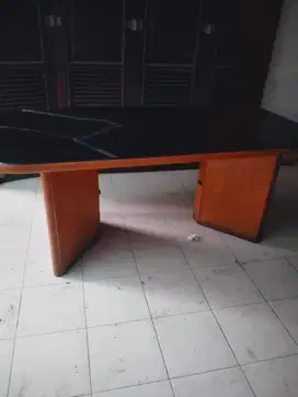 Meja Makan Kayu