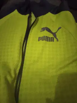 Jaket Puma Size M .Nego Manis