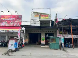 Dijual atau disewakan Ruko 3 lantai lokasi sangat strategis