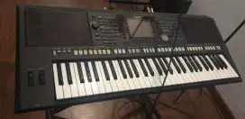 Organ/Keyboard Yamaha PSR S950