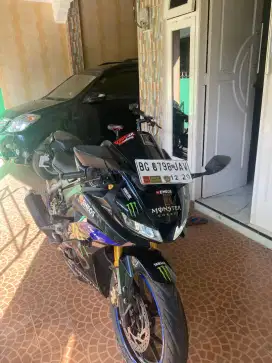 Dijual Motor R15 Monster Energy Edisi