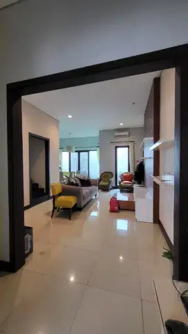 Dijual Rumah Second 2 Lantai di Pulomas, Jakarta Timur