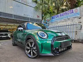 6 rb km MINI Cooper S turbo 2.0 hijau 2024 nik 2023 hatchback F 56 F56