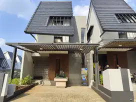 Di jual rumah 2 lantai di BSD dekat pintu tol BSD