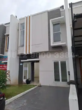 DIKONTRAKAN RUMAH 2 LT ROYAL LIVING SEPATAN