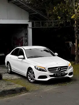 MERCEDES - BENZ C200 AVANTAGRDE 2017 W205