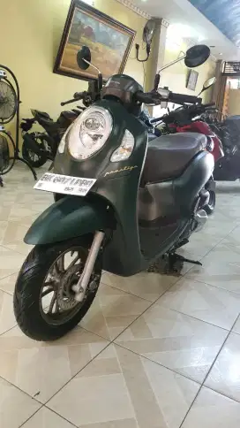 New Scoopy Stylish CBS ISS 2023 Cantik-Odomtr Masih 8.000KM-plaz motor