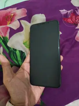 Iphone xs max 512 inter lengkap mulus bebas rest al sim. Minus face id