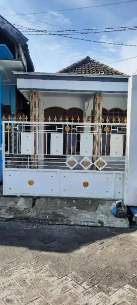 Disewakan rumah dekat bandara