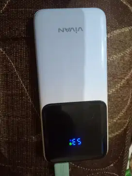 Jual murah powerbank merk vivan masi normal tidak ada minus