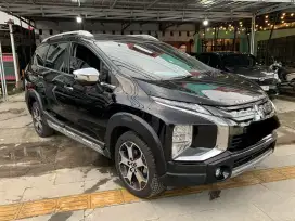 Mitsubishi Xpander Cross Premium AT 2020