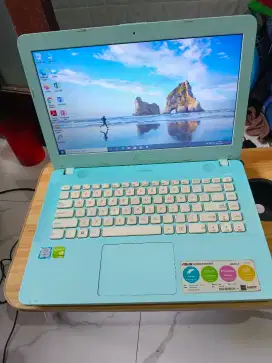 Laptop asus x441uv core i3, ssd 256gb dual vga nvdia mulus siap pkai