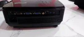 InFocus In102 projector
