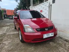 Honda Stream 1.7 cc 2002 Merah Marun