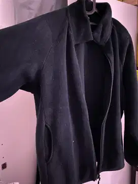 Jaket uniclo bagus