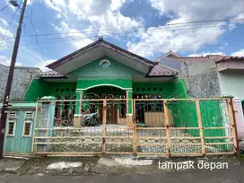 Dijual cepat rumah siap huni lokasi sangat stategis