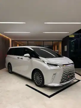 Lexus LM350 Hybrid LM350H AT 2024 Putih 7-Seater B2448KH Km6rb