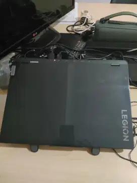 Lenovo Legion 5 pro ram 32gb ssd 1tb intel core i9-13900HX