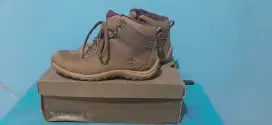 Sepatu Timberland Norwood Mid WP (Wanita) Size 9 – Seperti Baru