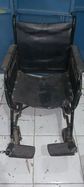 Bangku roda dorong