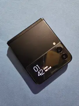 Samsung Galaxy Z Flip 3 256 gb SEIN , jual cepat, minus manis mulus