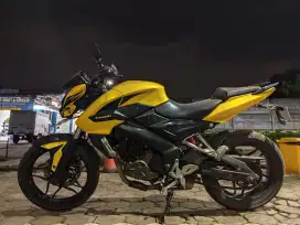 Kawasaki bajaj Ns 200