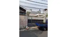 Rumah dijual dibawah NJOP, Kebon Baru Utara, Tebet, Jakarta