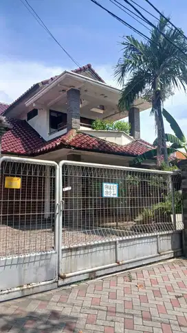 Di Jual rumah di tengah kota Sidoarjo