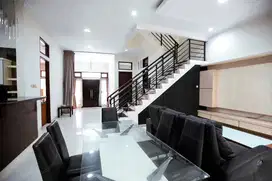 Rumah Kayu Putih Utara,  Pulo Gadung