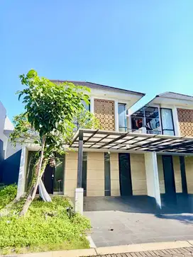 JUAL SEWA RUMAH PELICAN HILL CITRALAND 3 KT 2 LANTAI KOSONGAN MODERN